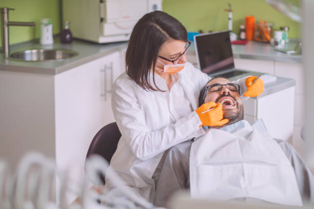 Best Emergency Tooth Extraction in Grandview, IL